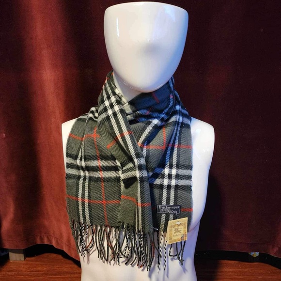 Nwt vintage, Burberry plaid Fringe scarf - Picture 1 of 5